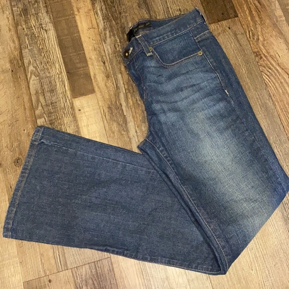 EUC Calvin Klein Flare Fit Jeans. - Picture 8 of 8